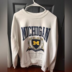 Michigan crew neck